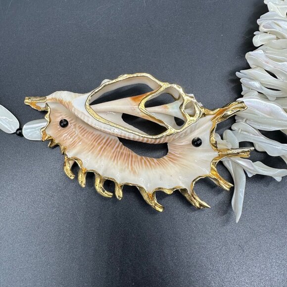 Mother Of Pearl Necklace Sliced Lambis Shell Statement Jewelry Beach Seashell - Picture 4 of 9